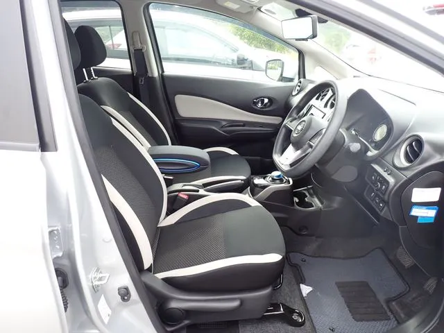 ニッサン ノート