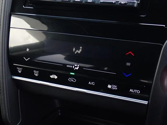 ホンダ　シャトル　ハイブリッド