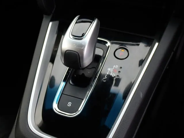 ホンダ　シャトル　ハイブリッド