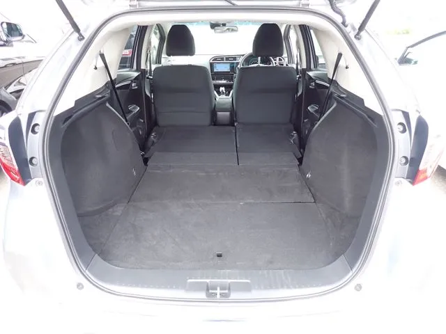 ホンダ　シャトル　ハイブリッド