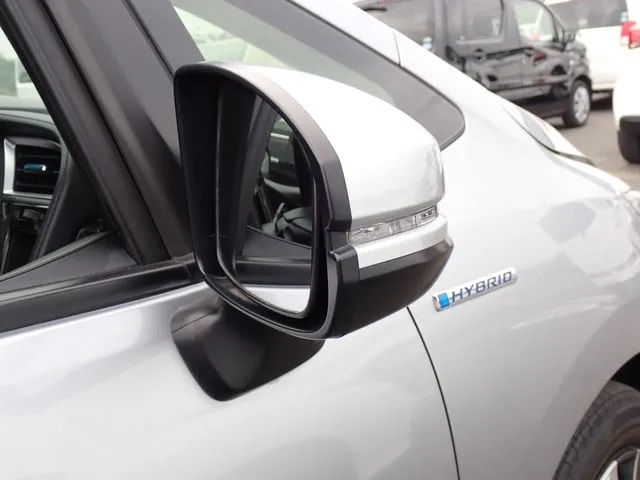 ホンダ　シャトル　ハイブリッド