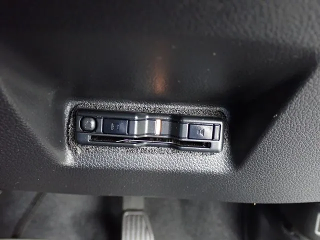 ホンダ　シャトル　ハイブリッド