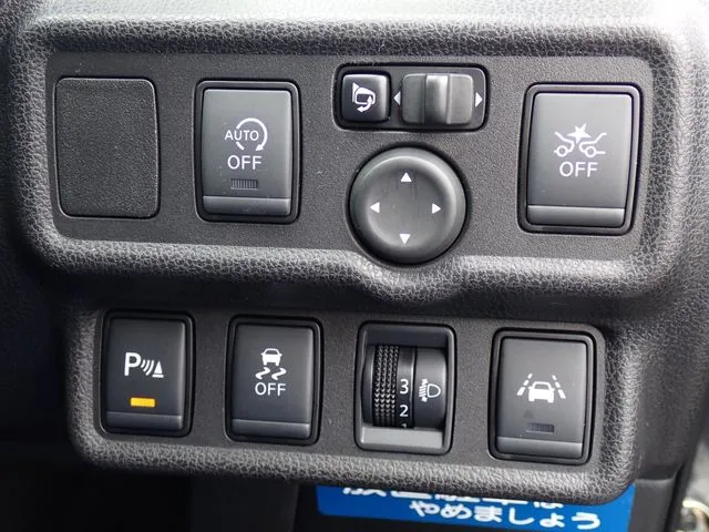 ノート（ニッサン）の車両写真