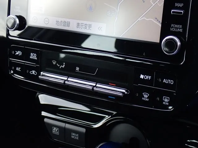 トヨタ プリウス