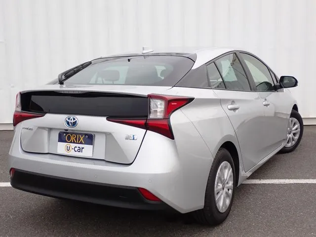 トヨタ プリウス