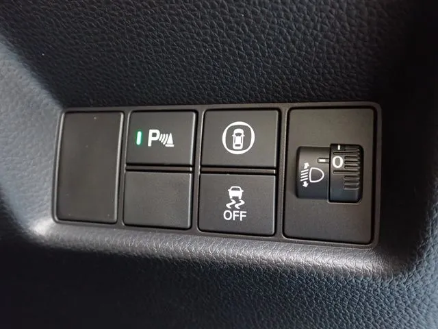 フィット e:HEV(ホンダ)の車両写真