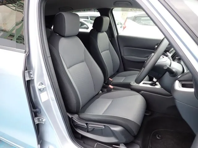 フィット e:HEV(ホンダ)の車両写真