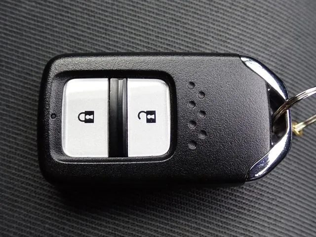 フィット e:HEV(ホンダ)の車両写真