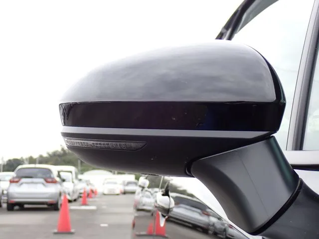 ニッサン ノート 4WD