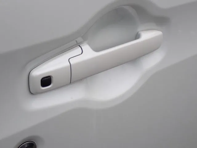 スズキ　スペーシア　４ＷＤ