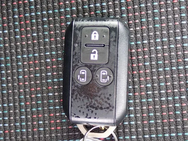 スズキ　スペーシア　４ＷＤ