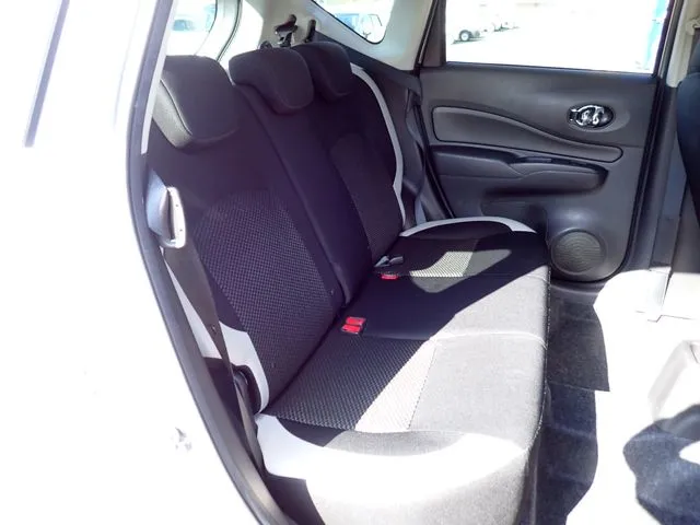 ノート（ニッサン）の車両写真