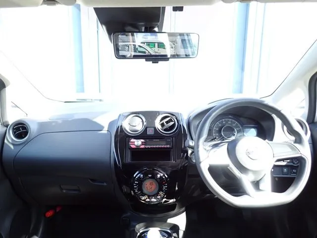 ノート（ニッサン）の車両写真