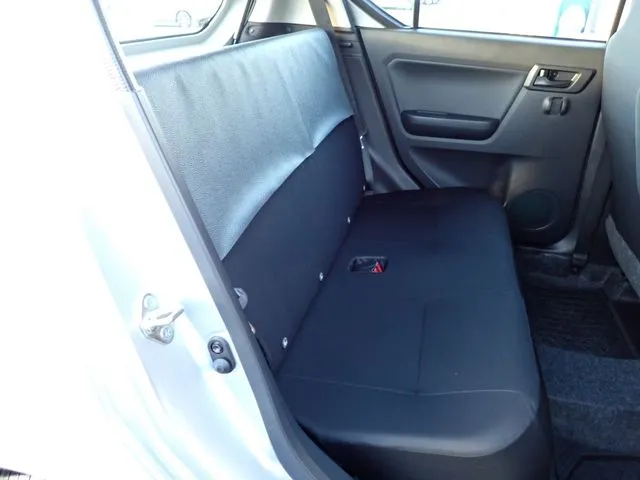 ミラ　イース（ダイハツ）の車両写真