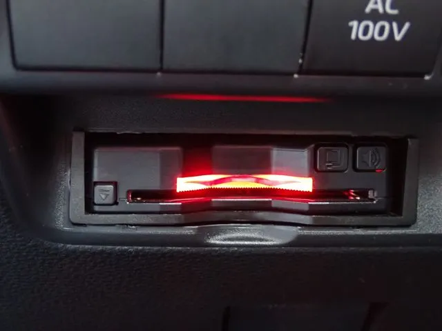 アクア（トヨタ）の車両写真