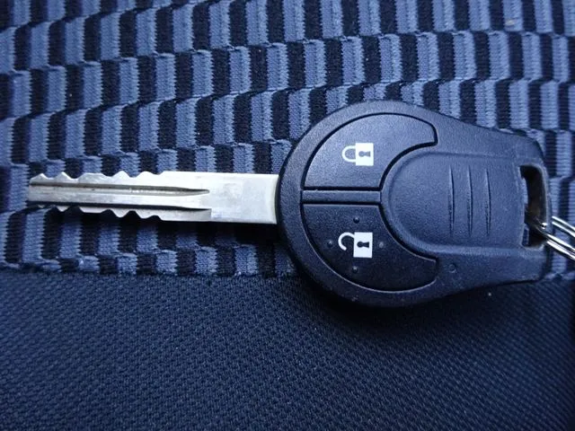 ニッサン マーチ