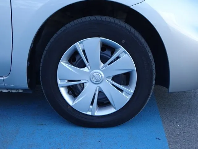 ニッサン マーチ