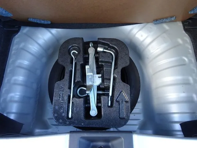 ニッサン マーチ