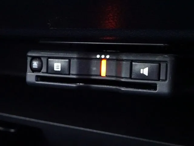 ニッサン マーチ