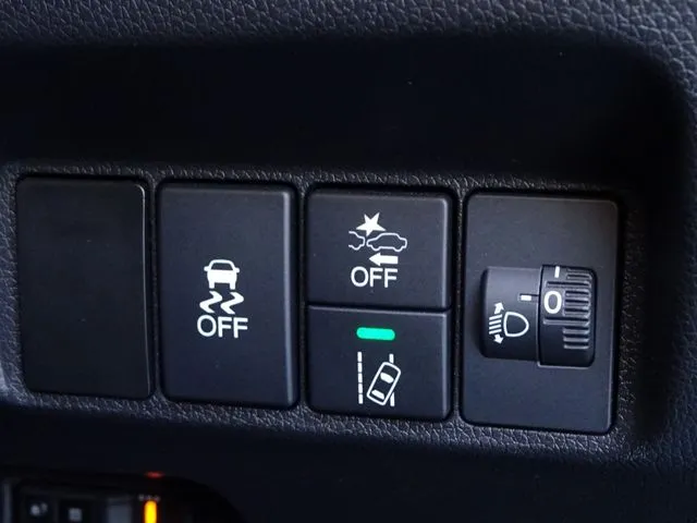 シャトル ハイブリッド(ホンダ)の車両写真