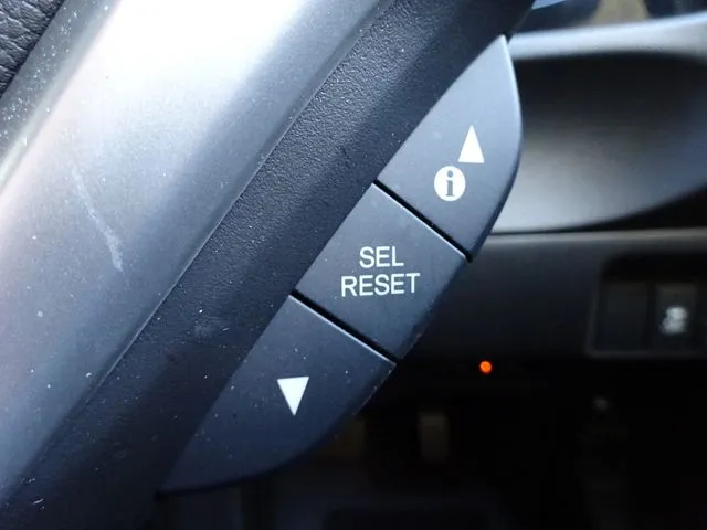 シャトル ハイブリッド(ホンダ)の車両写真