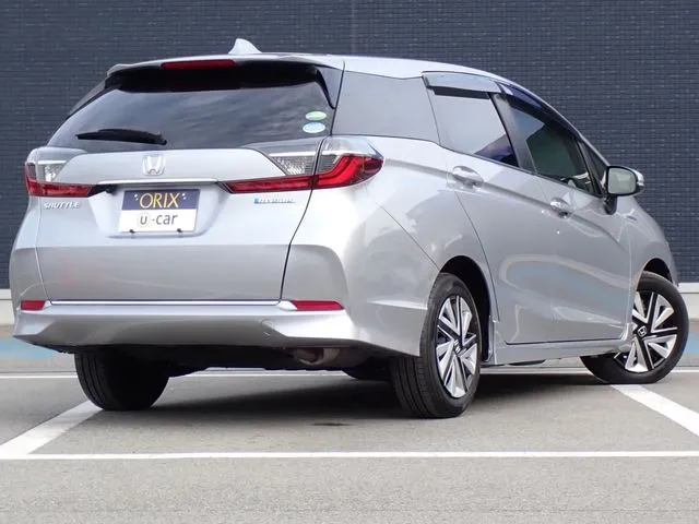 シャトル ハイブリッド(ホンダ)の車両写真