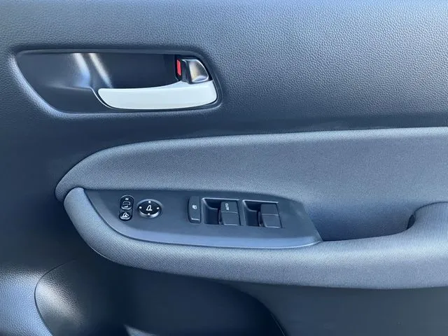 ホンダ フィット e:HEV 4WD