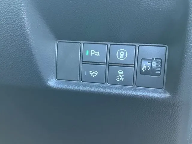 ホンダ フィット e:HEV 4WD