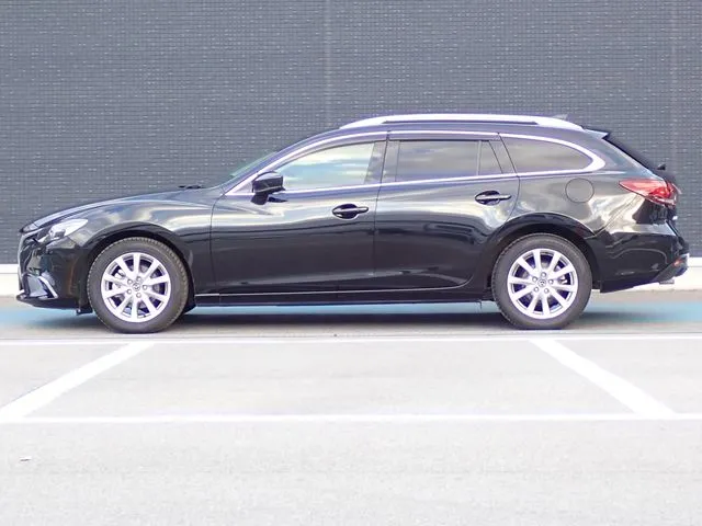 アテンザ ワゴン(マツダ)の車両写真