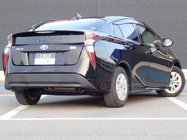 トヨタ プリウス