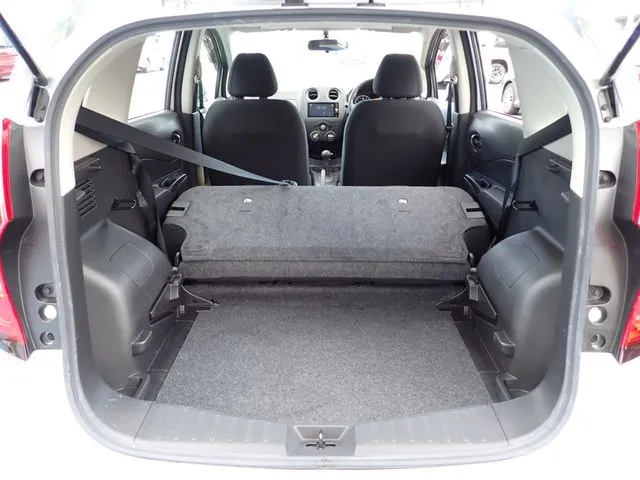 ニッサン　ノート