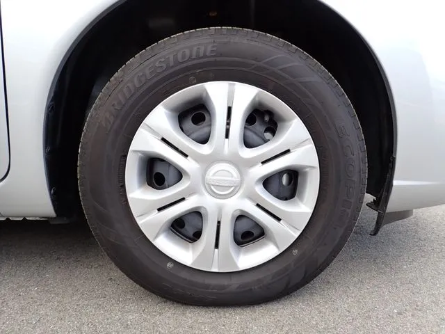 ニッサン　ノート