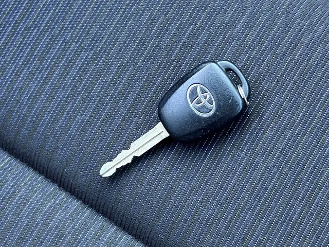 トヨタ　カローラフィールダー　４ＷＤ