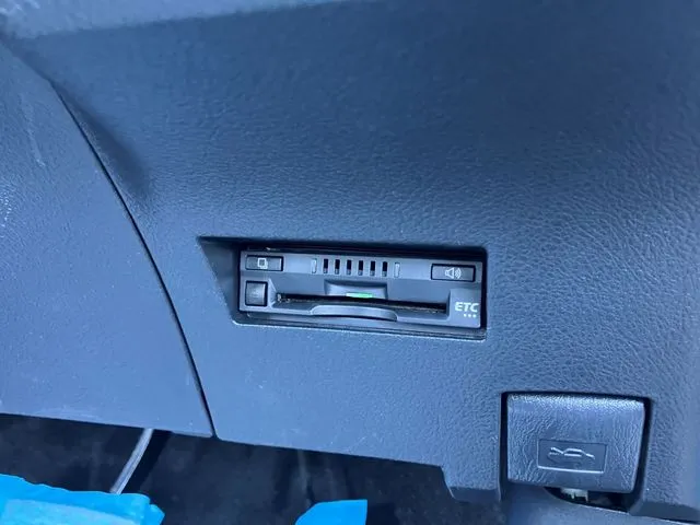 トヨタ　カローラフィールダー　４ＷＤ