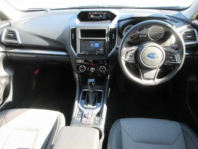 フォレスター(スバル)の車両写真