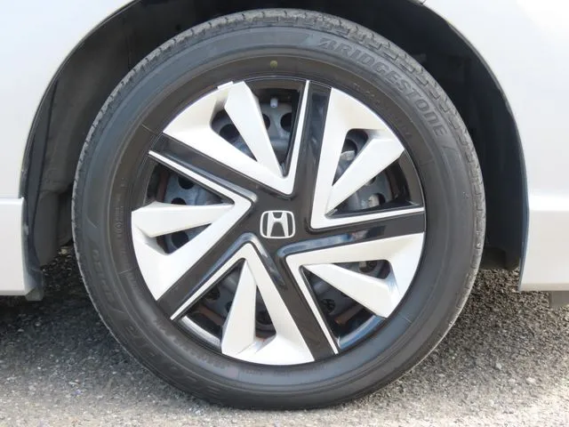 ホンダ　シャトル　ハイブリッド