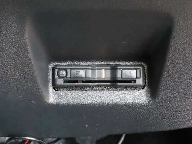 ホンダ　シャトル　ハイブリッド