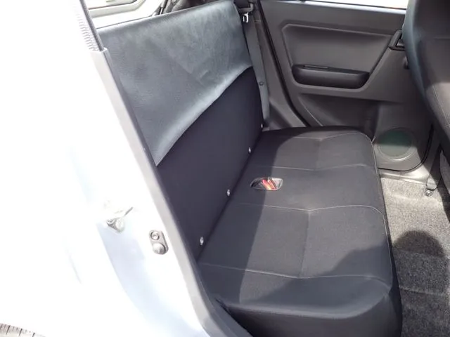 ダイハツ　ミラ　イース