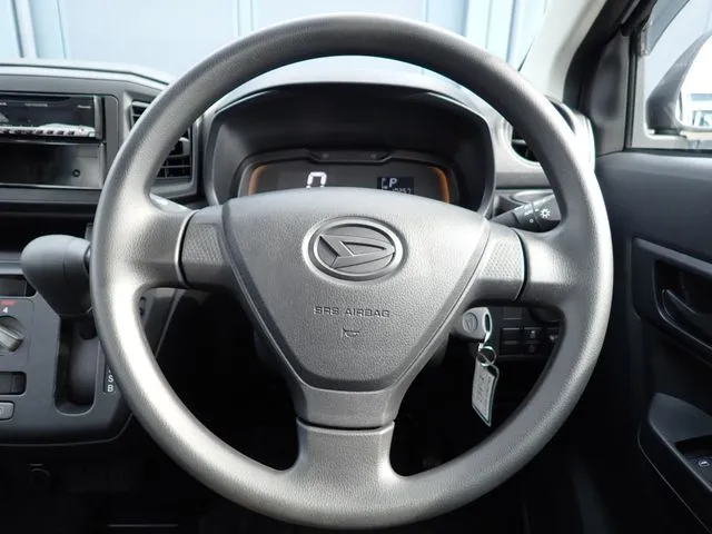 ダイハツ　ミラ　イース