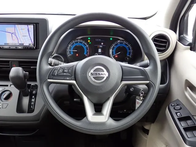 ニッサン　デイズ