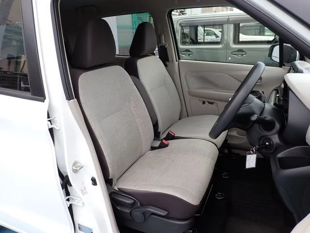 ニッサン　デイズ