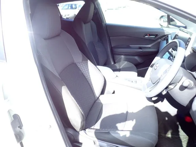 トヨタ　Ｃ－ＨＲ