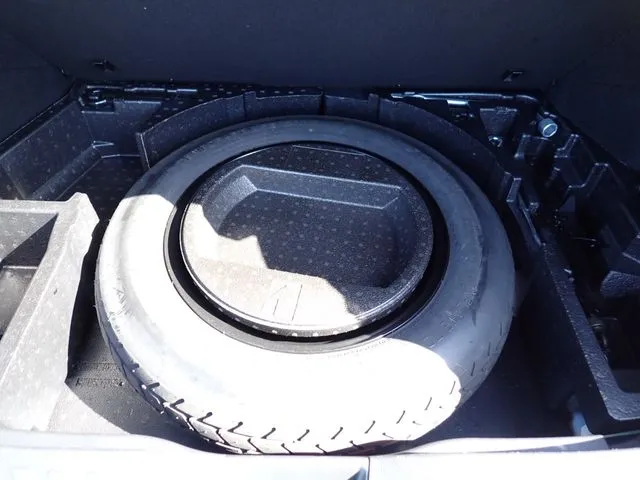 トヨタ　Ｃ－ＨＲ