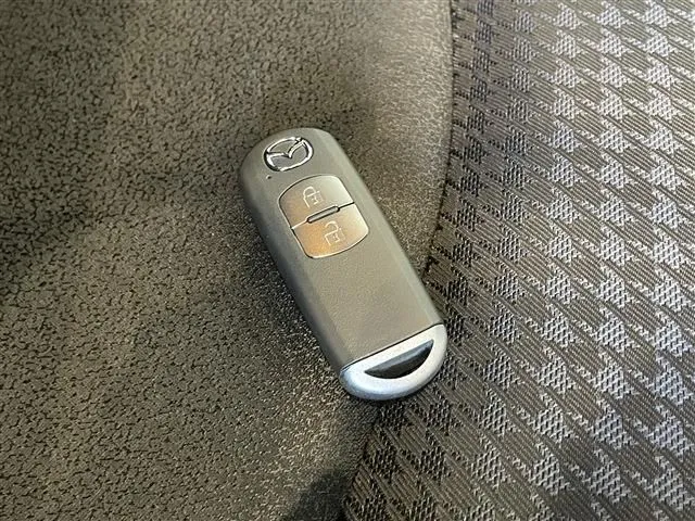 マツダ　デミオ