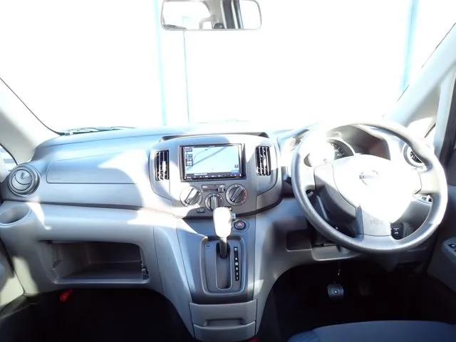 ＮＶ２００バネットバン（ニッサン）の車両写真