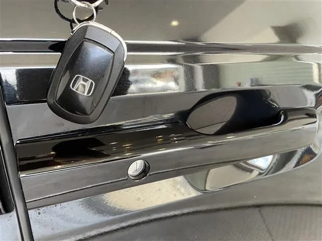 ホンダ　ステップワゴン　ｅ：ＨＥＶ　スパーダ