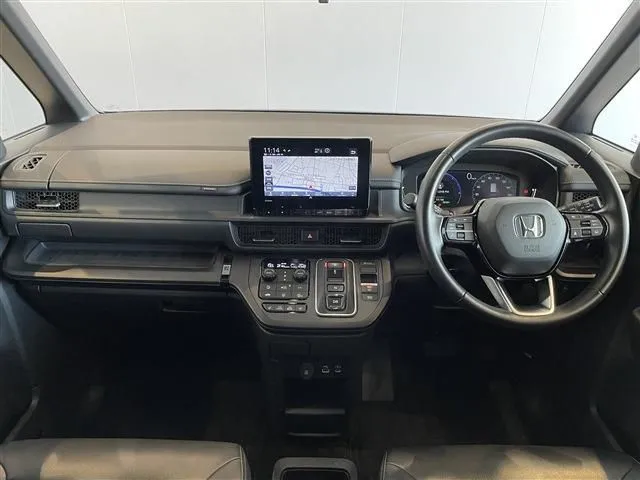 ホンダ　ステップワゴン　ｅ：ＨＥＶ　スパーダ