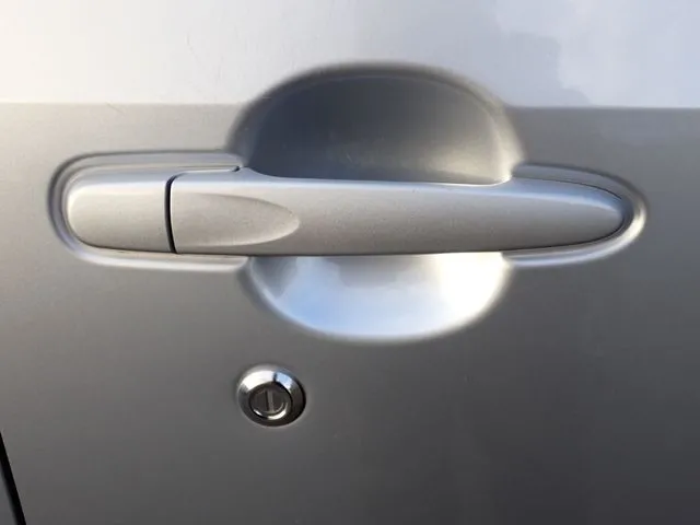 ムーヴ(ダイハツ)の車両写真