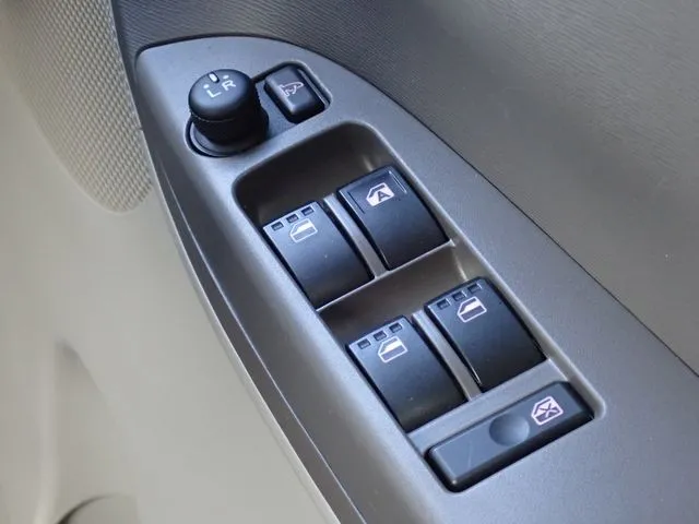 タント（ダイハツ）の車両写真