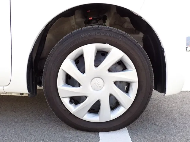 タント（ダイハツ）の車両写真